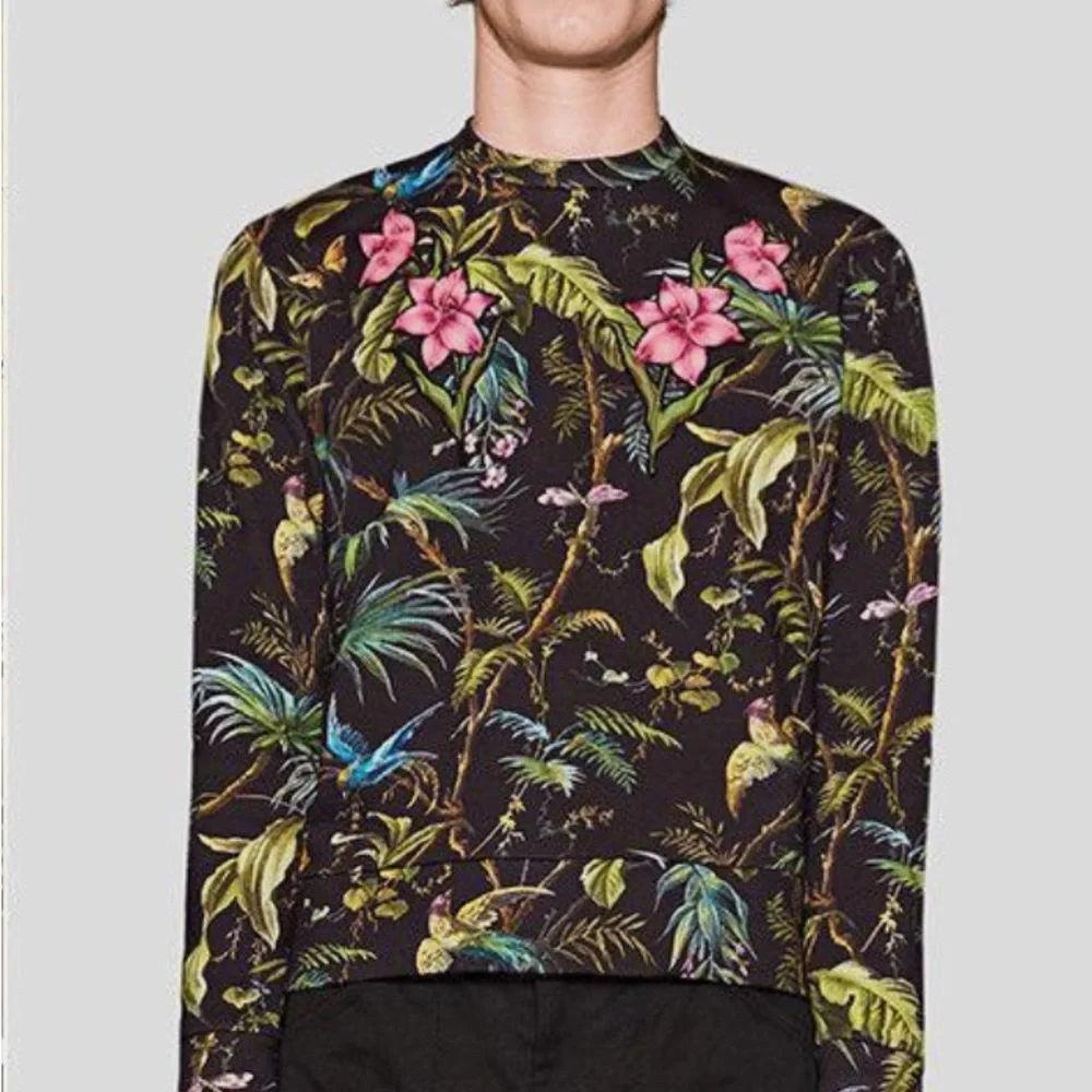 Gucci this sweatshirt